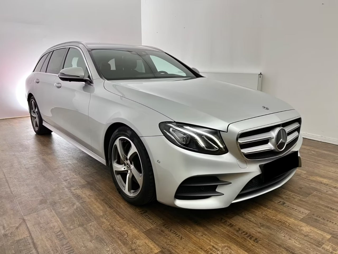 Mercedes-Benz E 200 AMG Line